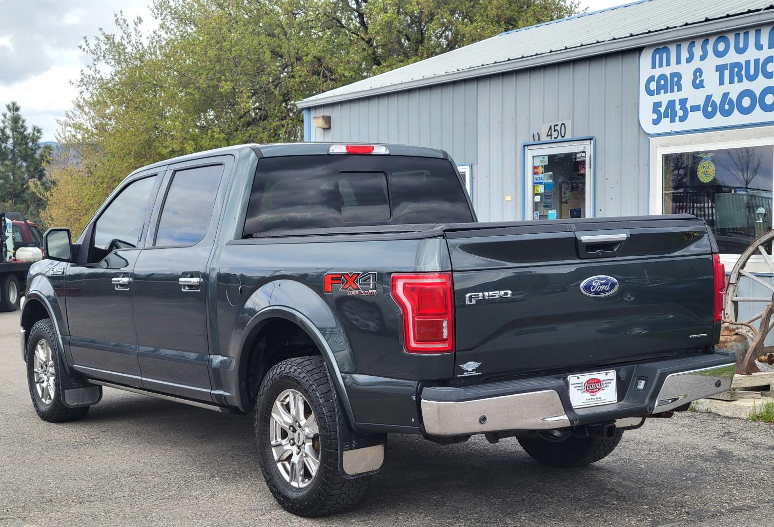 2015 Green /Black Ford F-150 Lariat (1FTEW1EF7FF) with an 5.0L V8 engine, 6 Speed Automatic transmission, located at 450 N Russell, Missoula, MT, 59801, (406) 543-6600, 46.874496, -114.017433 - Photo#7